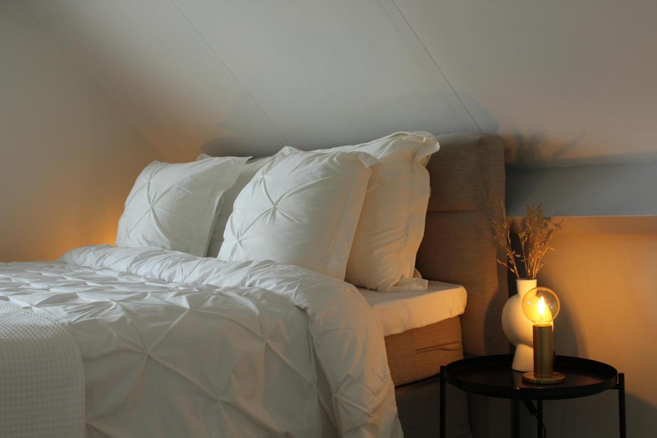 Guesthouse At The Amstel River With 2Br 2Ba And Garden أمستلفين المظهر الخارجي الصورة