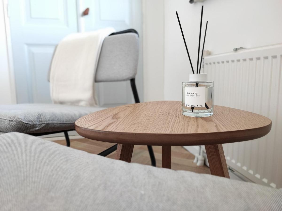 Guesthouse At The Amstel River With 2Br 2Ba And Garden أمستلفين المظهر الخارجي الصورة