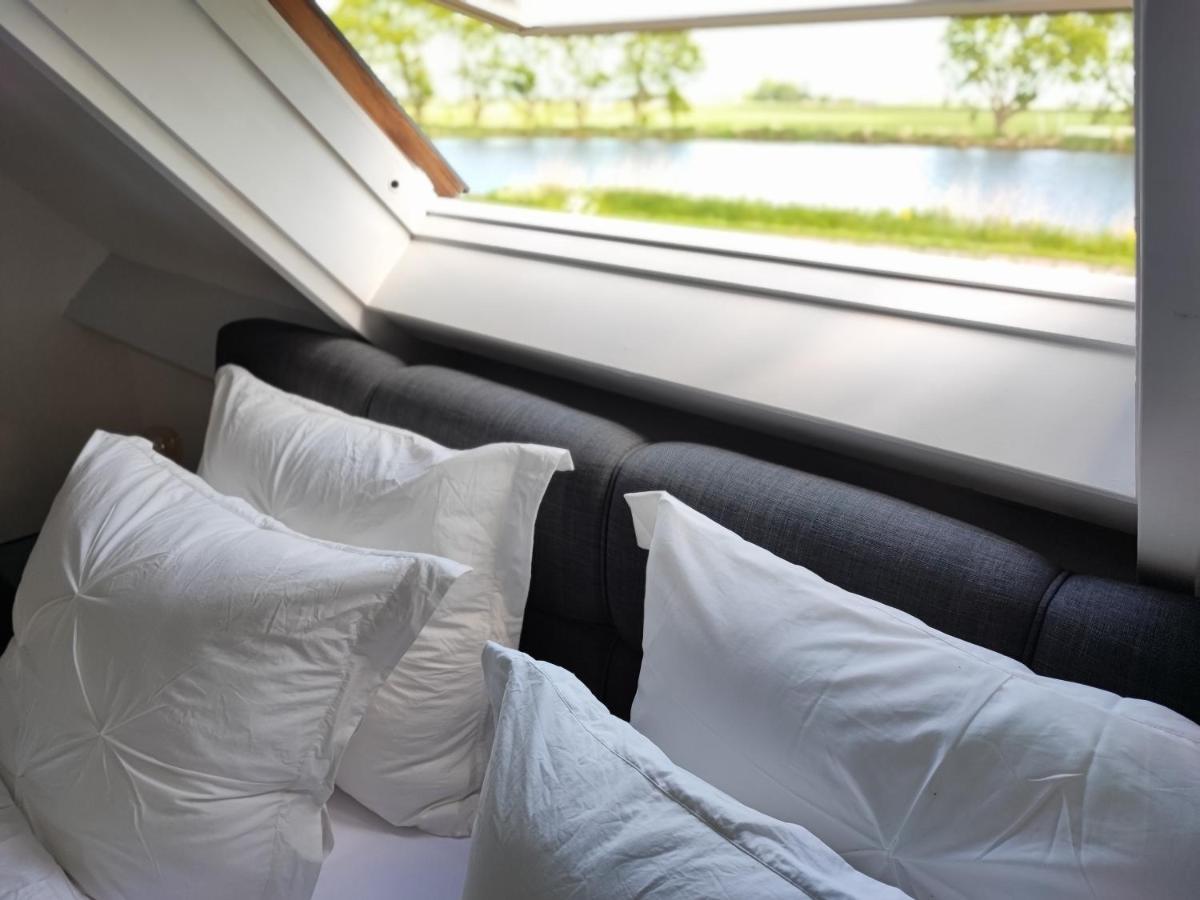 Guesthouse At The Amstel River With 2Br 2Ba And Garden أمستلفين المظهر الخارجي الصورة