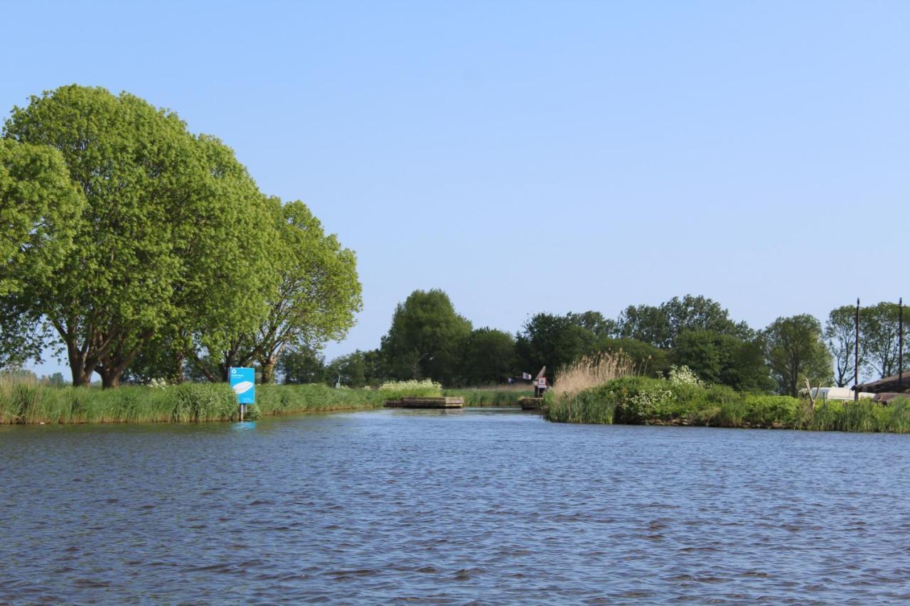 Guesthouse At The Amstel River With 2Br 2Ba And Garden أمستلفين المظهر الخارجي الصورة