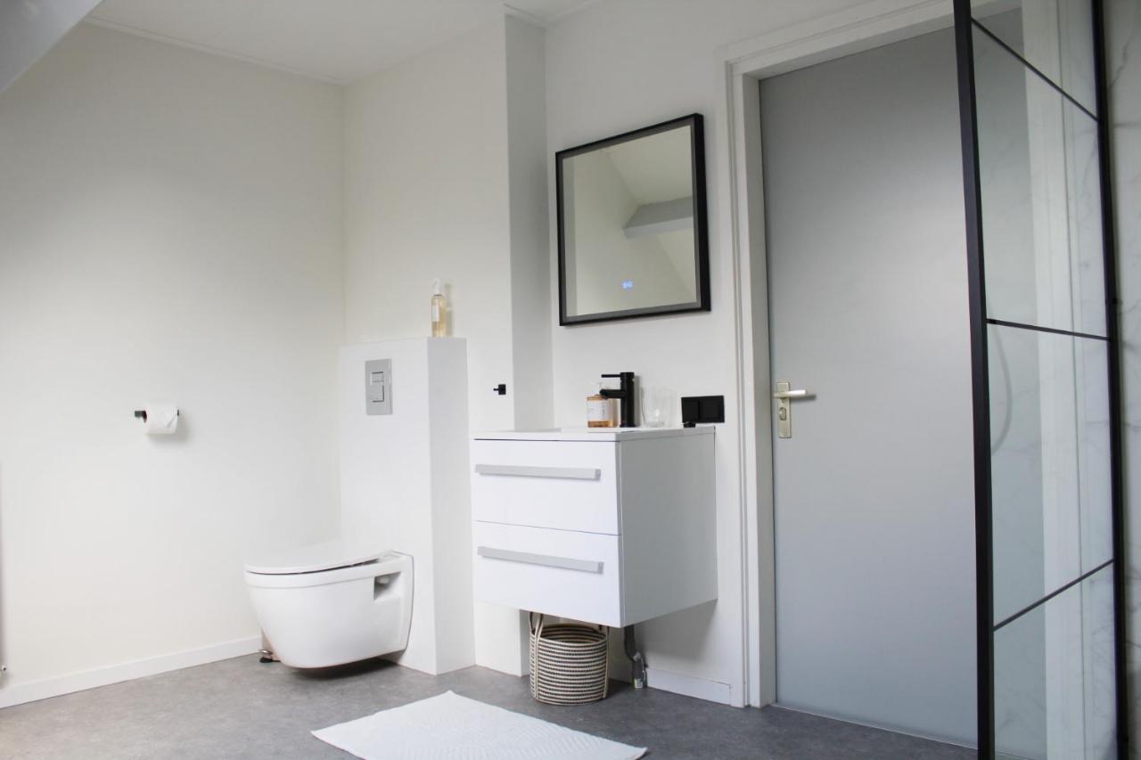 Guesthouse At The Amstel River With 2Br 2Ba And Garden أمستلفين المظهر الخارجي الصورة